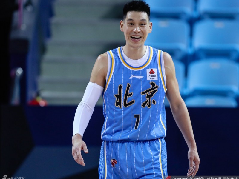 京城大胜夜，书豪掌舵引领团队攻势，同曦苦吞十二连败