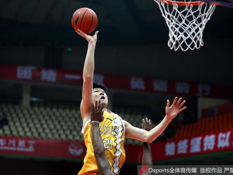 四川男篮主场爆冷掀翻领头羊 富兰克林率队斩获赛季首个两连胜