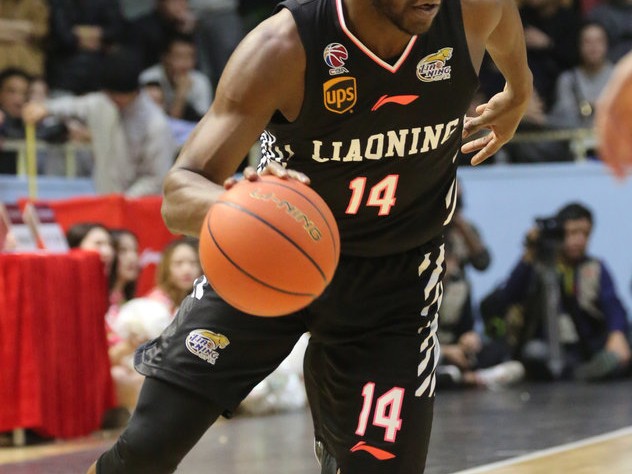 哈德森超神43分导演逆转，辽篮客胜广厦豪取四连胜