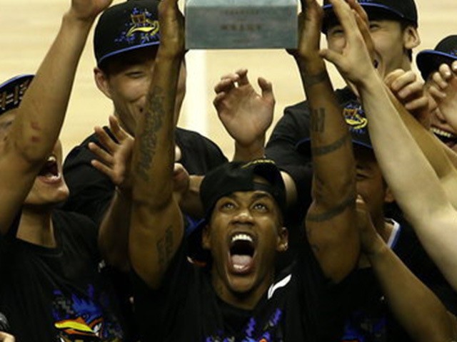 北京男孩马布里：从地铁男孩到王朝缔造的传奇之路