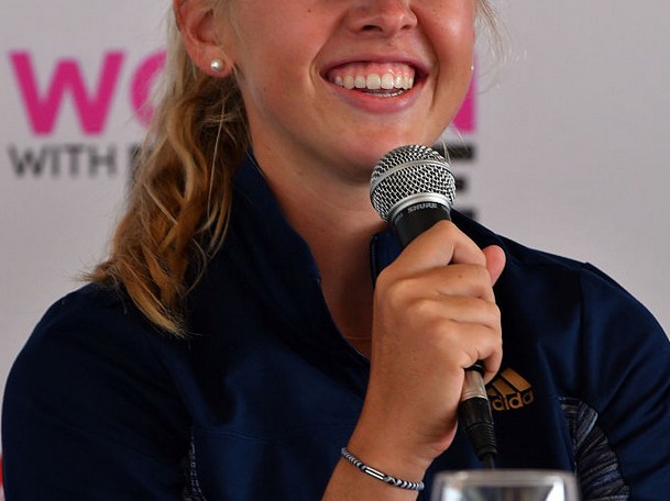 粉红沙坑挥杆展英姿 群芳汇聚马来西亚LPGA赛