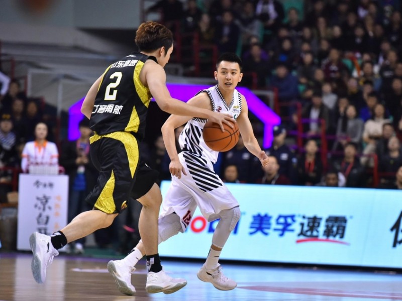 韩德君力挽狂澜末节救主，辽鲁大战辽宁两分险胜山东