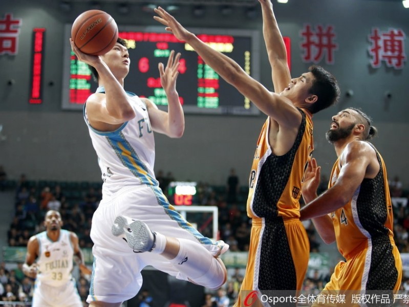 福建主场水银泻地大胜山西，送对手苦涩四连败