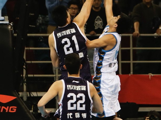 京深十年对决录：从马布里到李慕豪，那些捶胸顿足的热血瞬间