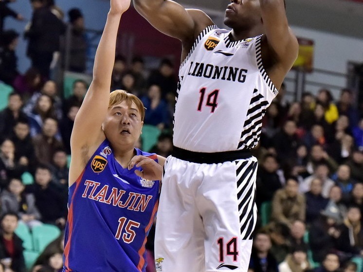 辽篮往事：哈德森郭艾伦双核驱动，韩德君内线擎天