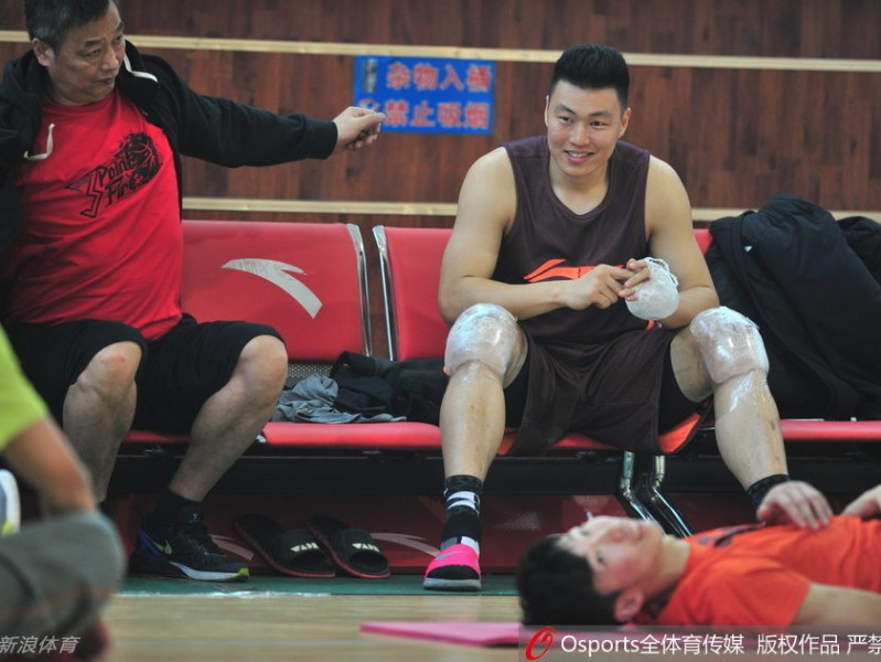 飞虎记忆：回望新疆男篮二零一六的冠军拼图与铁血征程