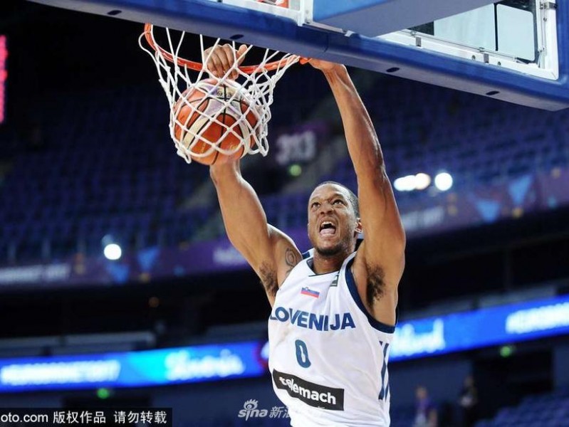 “龙”腾赫尔辛基：德拉季奇率领斯洛文尼亚踏破波兰军团