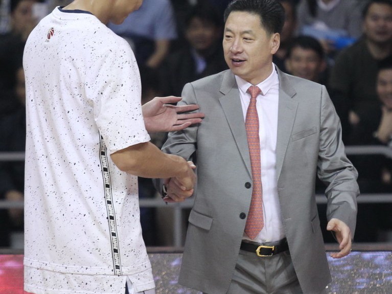 江湖再見仍是師徒：李春江與廣東弟子們的那些年那些擁抱