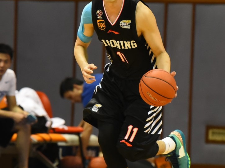 伤病潮下的新生力量 中国男篮红队世预赛十二人全新阵容出击