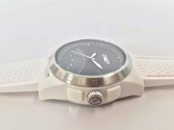 手腕上的超值之选：聊聊我用纽曼智能手表的真实感受