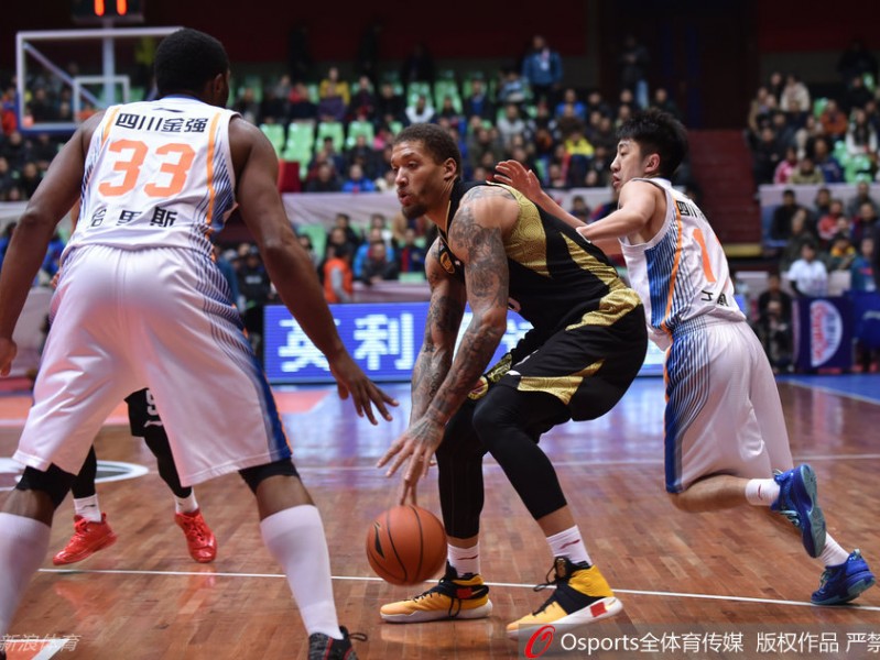 怀旧丨黄金一代的风骨，定格在那一季的CBA江湖