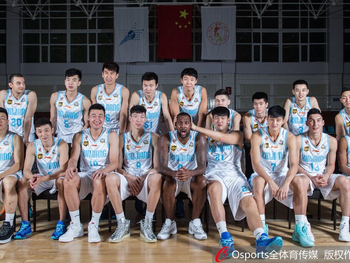 天山再聚飞虎英豪：新疆男篮新赛季启航