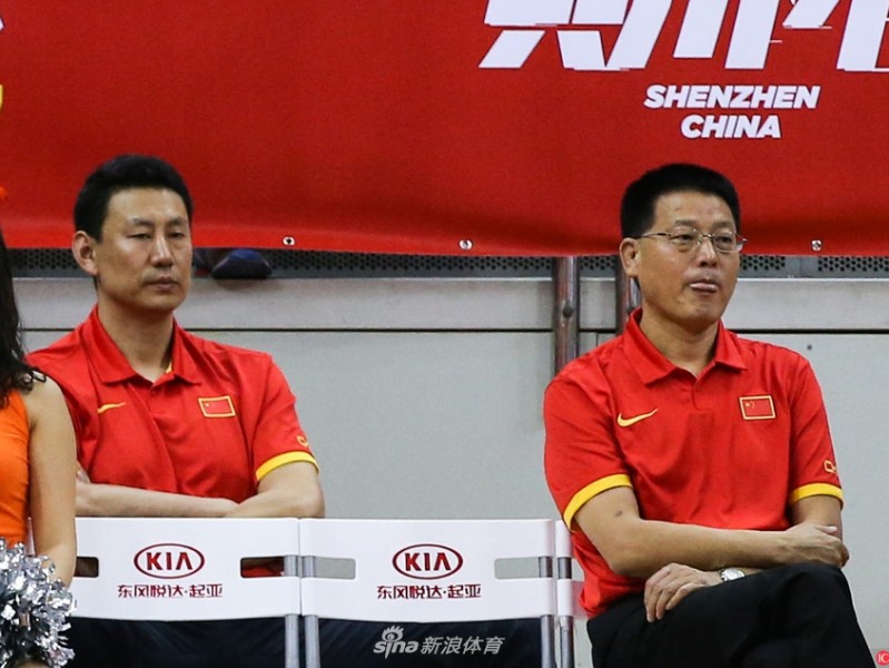 深圳夏夜的双雄会：斯坦科维奇杯德国战车碾过克罗地亚狂想曲，中国队静默观战