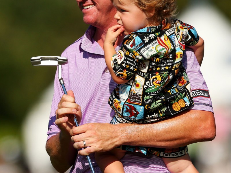 冠军的拥抱：奖杯背后的家庭力量