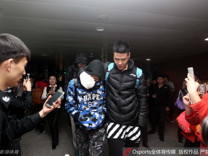 无论成败与辽同在，辽篮将士载誉归乡受英雄礼遇