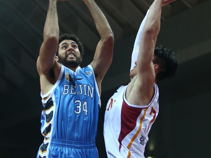 京城寒夜里的悲壮绝杀，马布里孤掌难鸣饮恨杭州