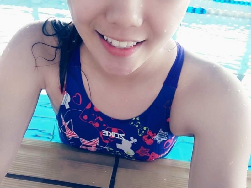 泳池与赛场间的双面精灵：走近浙江男篮啦啦队员徐珏的动感人生