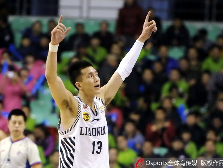 常规赛收官战精彩纷呈 本土外援齐献火爆时刻