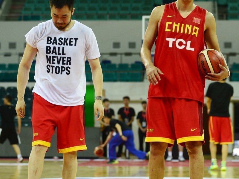 热血征程：回望2016年里约奥运周期下中国男篮的汗水与笑颜