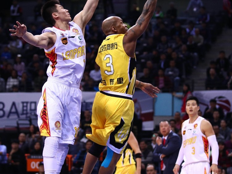 深穗战役全面开花，主场大捷送别老马