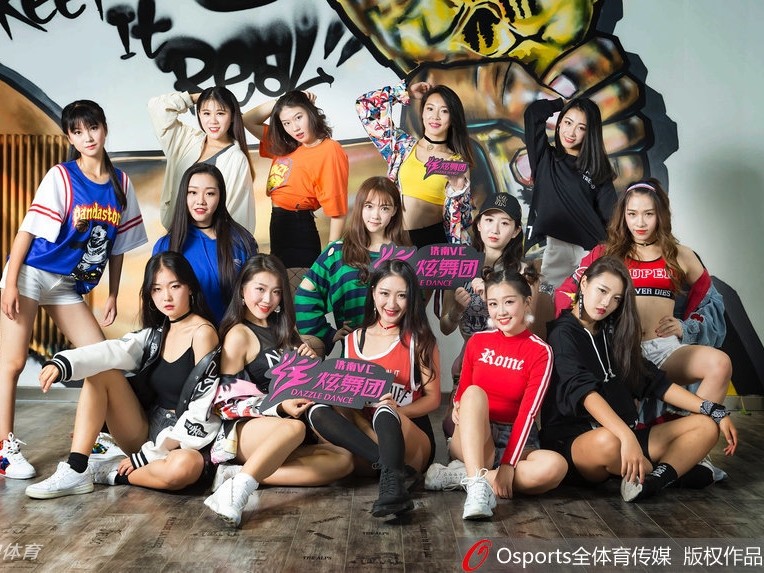 齐鲁新舞韵：山东男篮啦啦队青春风暴闪耀新征程