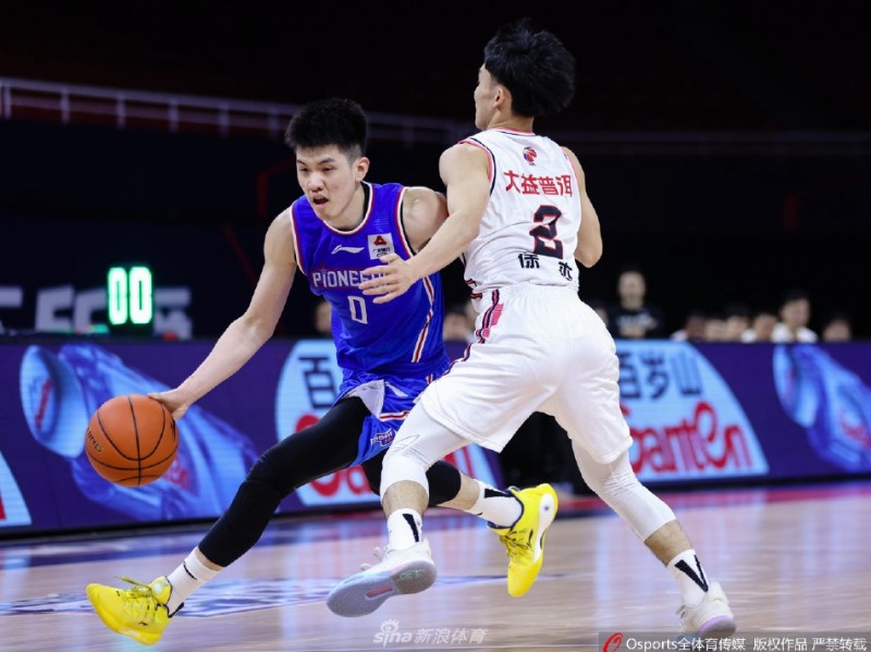 十一冠王开启季后赛统治级首秀，威姆斯百发百中击溃天津