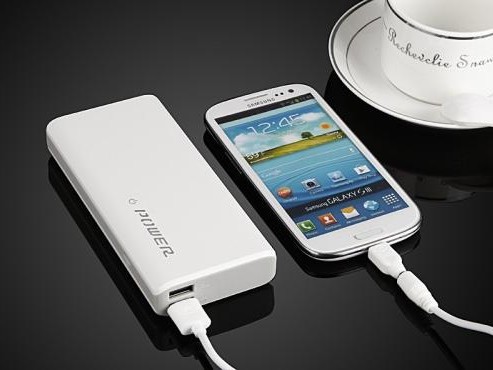 乔威充电宝怎么样？一个老国牌的“实力”与“旧账”，咱都唠明白！