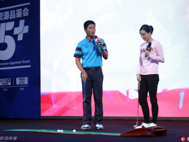 从跳水高台到果岭草坪，奥运冠军吴敏霞的高尔夫初体验