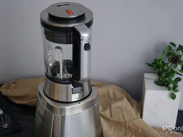 洁氏破壁机怎么样？家里那台“钢铁猛兽”，让我彻底告别早餐摊！