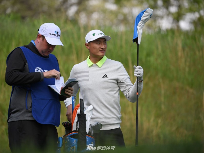 李昊桐破茧成蝶 PGA锦标赛创历史晋级路