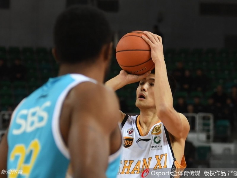 CBA激战太原：斯科拉狂轰36分引领山西，终场一分险胜送福建三连胜止步