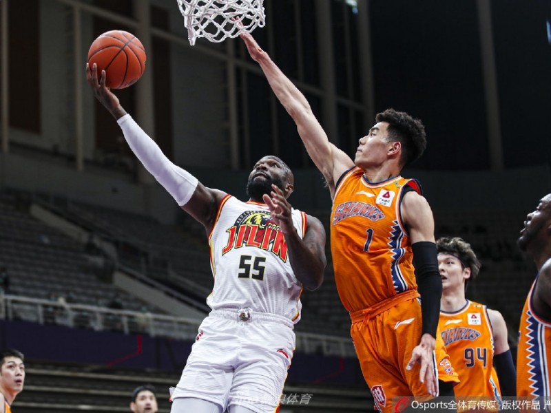 巨人杀手再显神威！吉林东北虎半场狂屠领头羊上海取八连胜