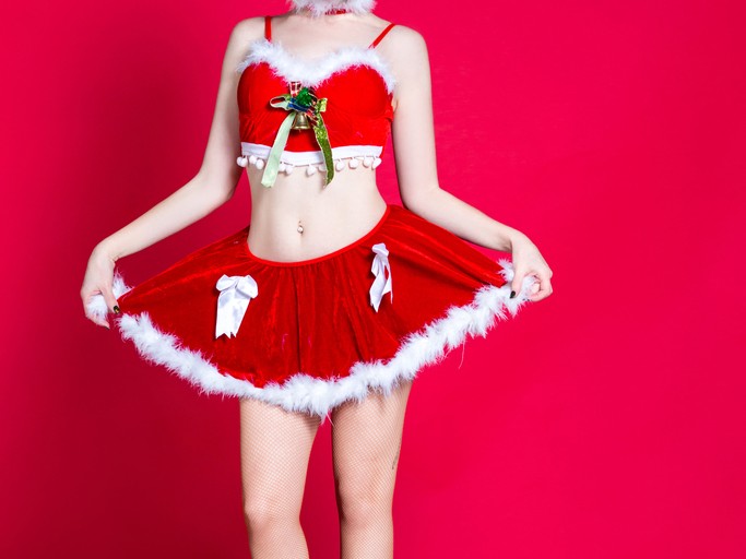 圣诞夜的璀璨星光 篮球宝贝甜飒送暖迎新年