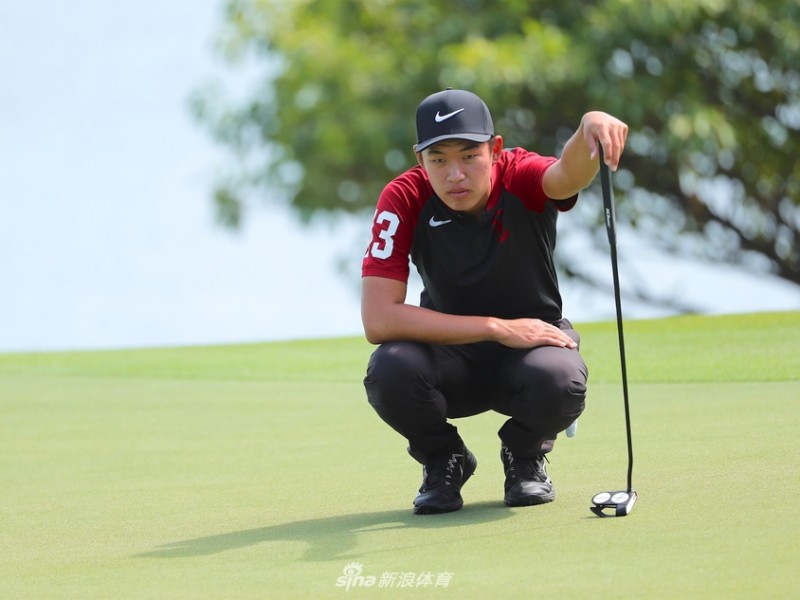 清水湾的青春对决：金诚、林钰鑫与黑纯一的高尔夫之约