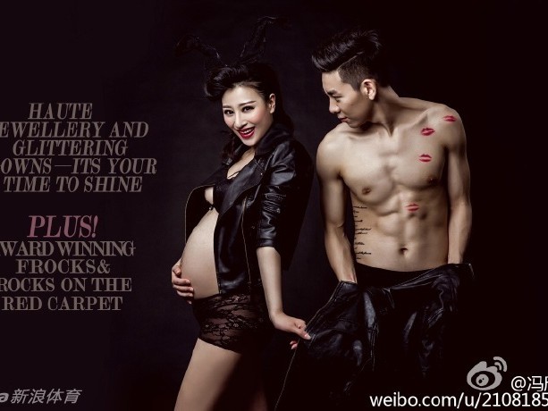 猴年孕味：同曦队长冯欣爱妻肚皮画猴，甜蜜写真尽显江南风情