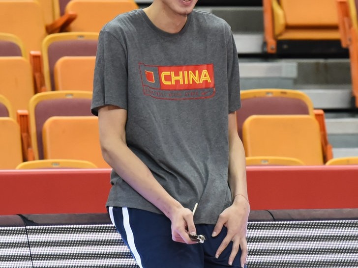 双星归队士气振，男篮红队斯杯练兵放眼未来