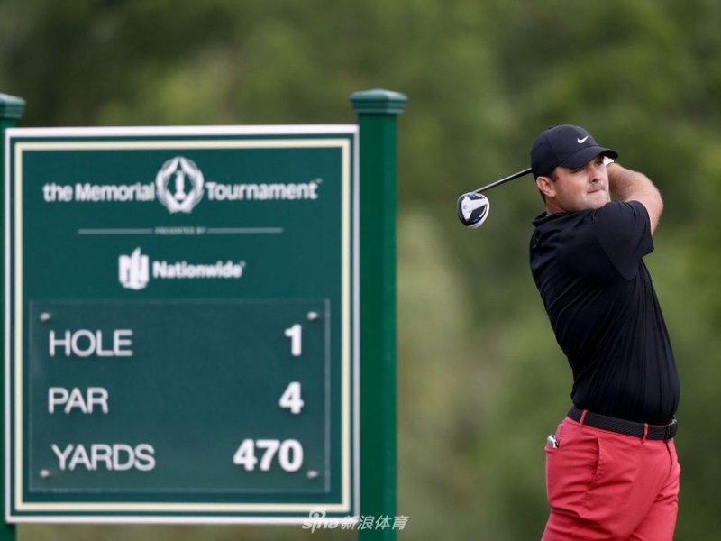 纪念高球赛首轮巨星云集 激烈角逐拉开序幕