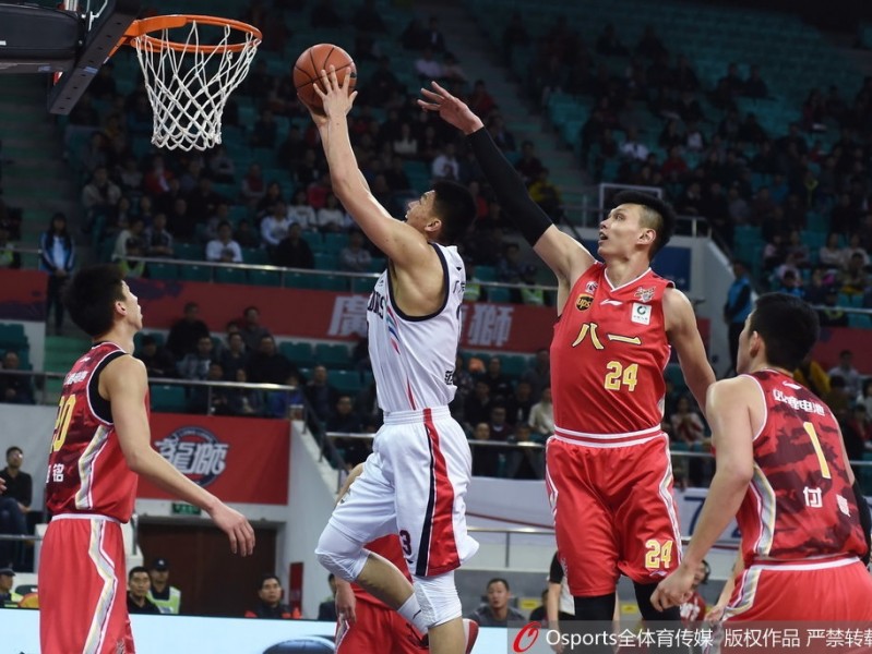 羊城风暴大胜军旅，广州龙狮送八一三连败