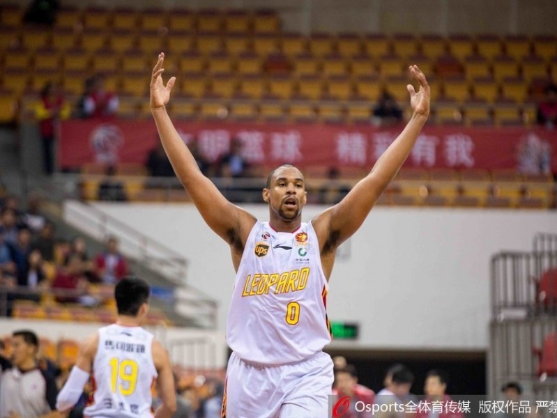 萨林杰轰四十六分引领加时激战，深圳主场五分险胜福建