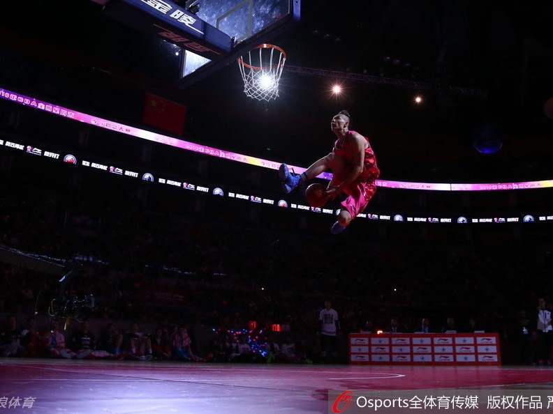 上海上空再起飞人，王潼加冕扣篮新王