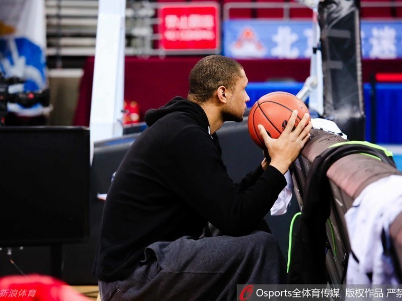 最后的坚持与崭新的征程：北京篮球的那个动荡夏天