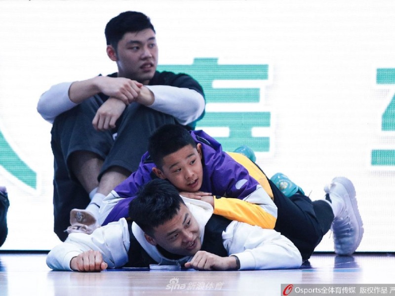 六一儿童节快乐 盘点中国篮坛萌娃