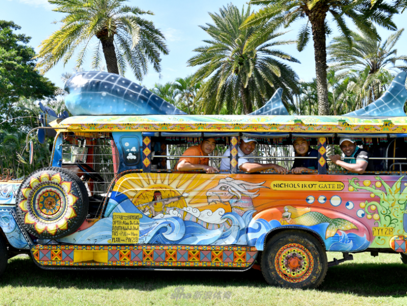 梁文冲蓄势待发备战马尼拉大师赛 练习日专注热身出席发布会