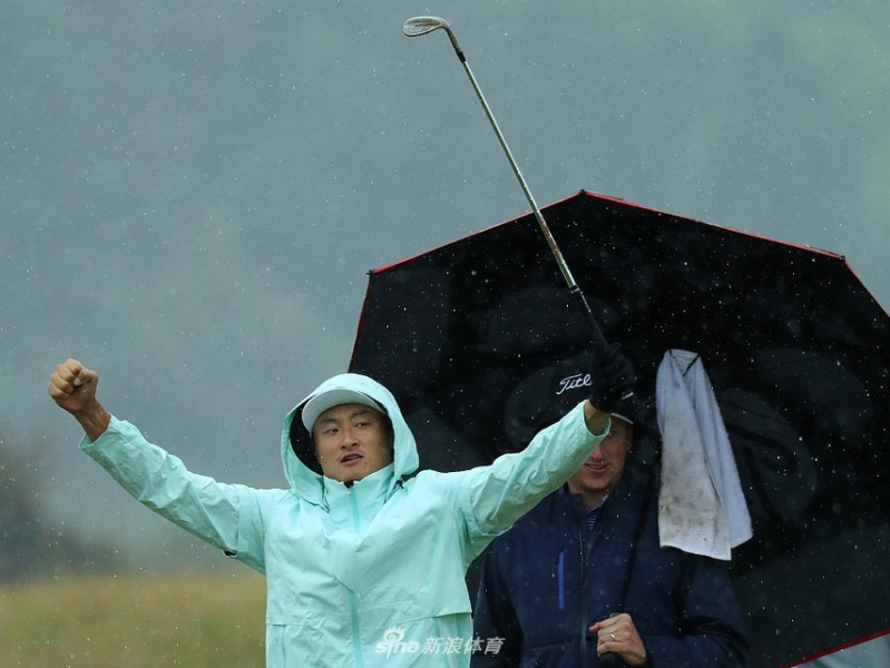 李昊桐威尔士赛场雨中砺剑 逆境拼搏创赛季最佳