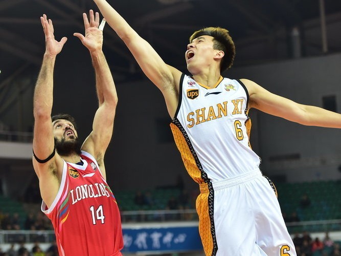 蓝下争锋，赛季热血时刻全记录