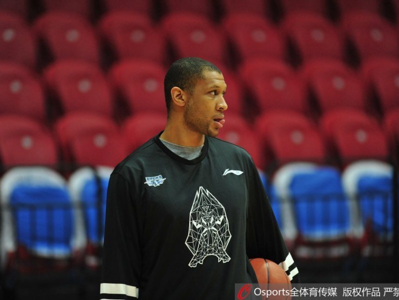 四年三冠王朝的绝地反击：京城荣耀誓要杀回主场