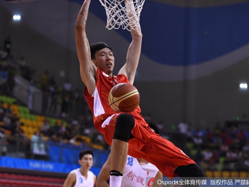 全运赛场辽篮狂胜新疆四十二分 周琦面对旧主献扣篮盛宴