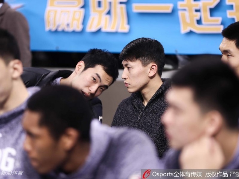 刘晓宇主场现身引欢呼，归期待定仍是悬念