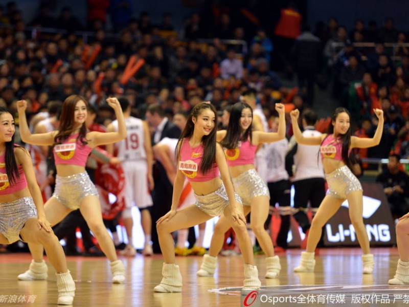 齐鲁冬日悍勇对决与青春热舞那夜