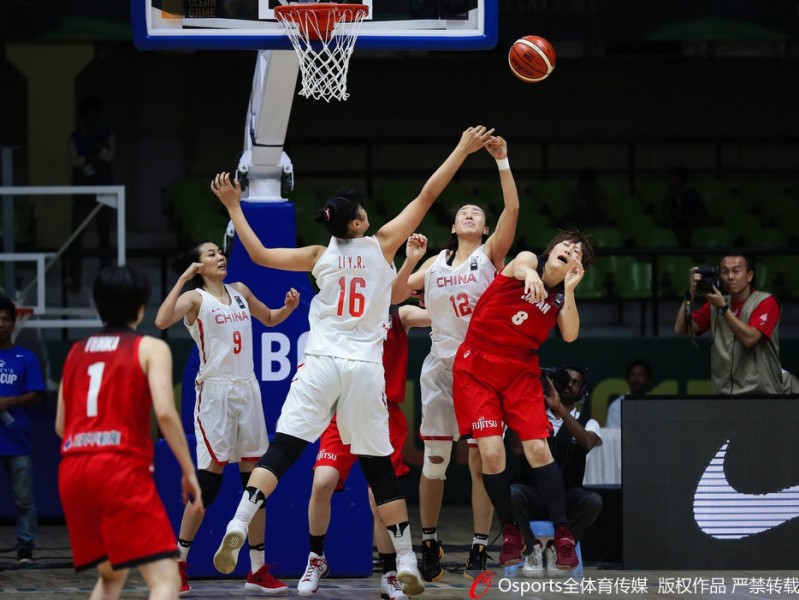 女篮亚洲杯半决赛遗憾落败，新生力量初露锋芒